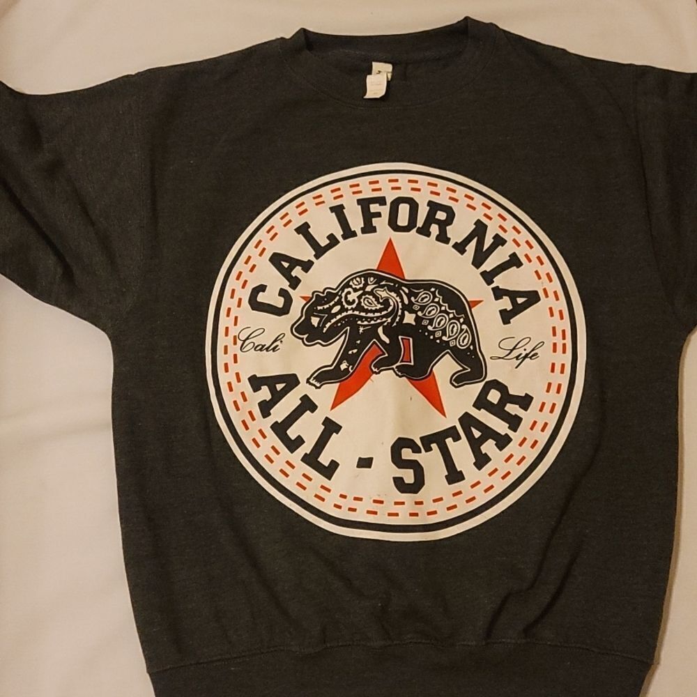 Cotton heritage California all-star pullover size medium.